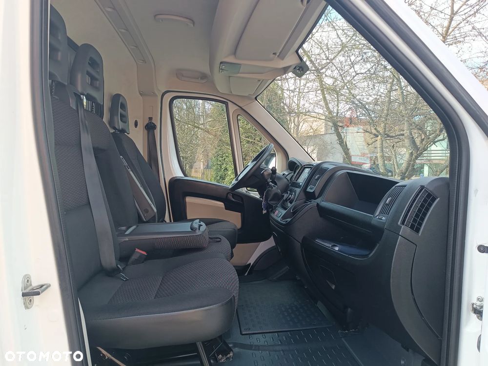 Peugeot BOXER - 12