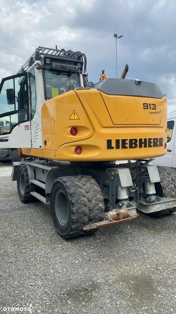 Liebherr A 913 Compact - 3