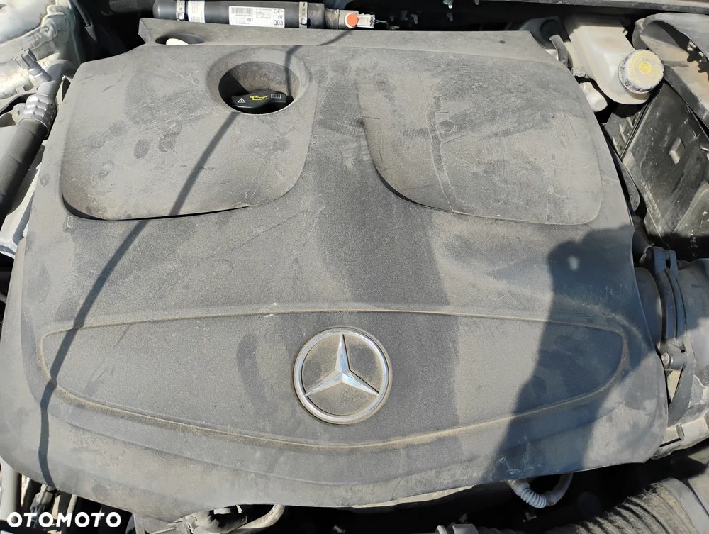 Mercedes-Benz GLA - 21