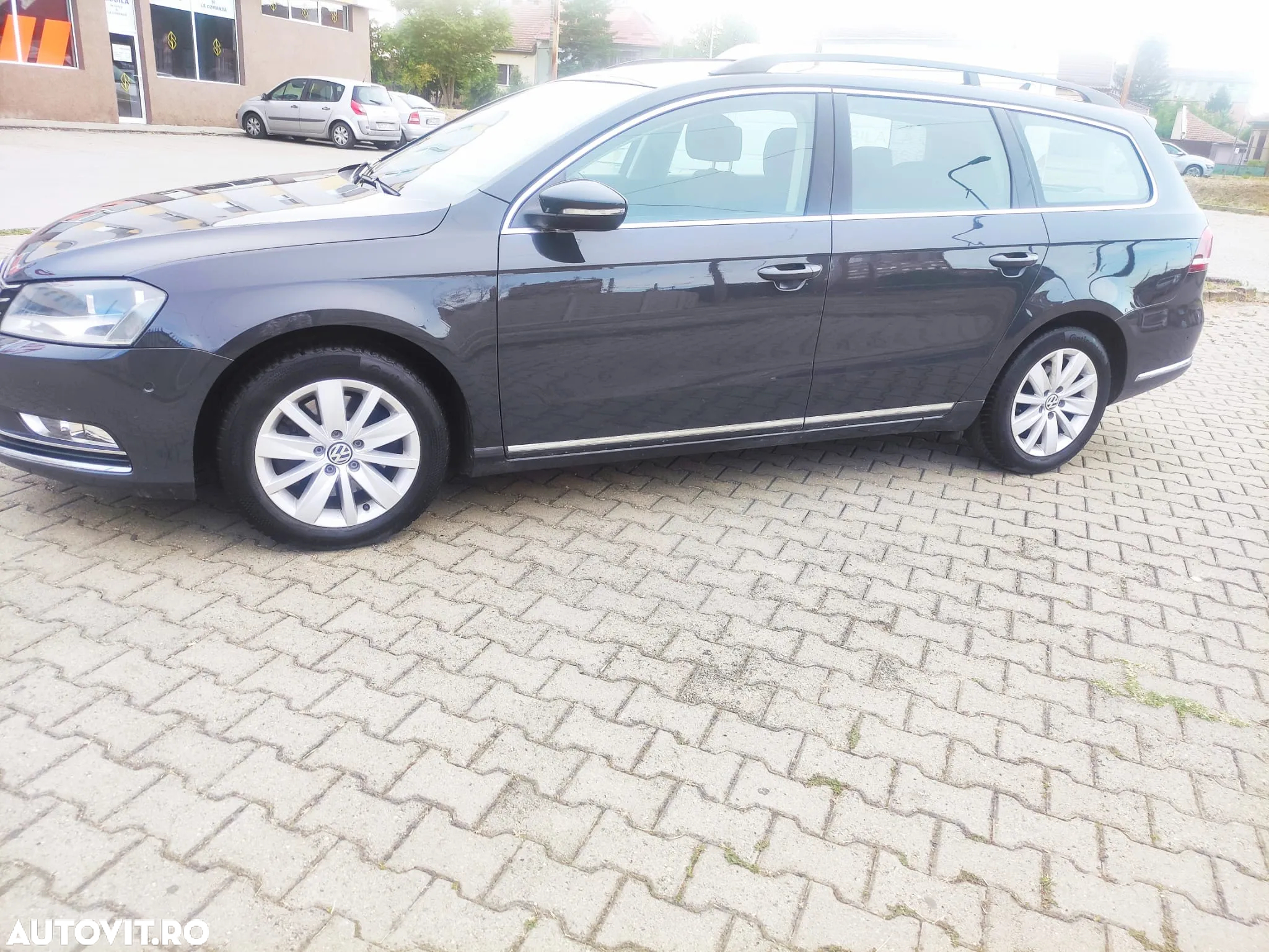 Volkswagen Passat - 13