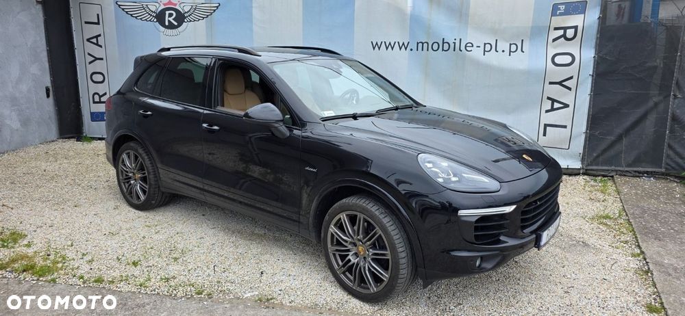 Porsche Cayenne - 2