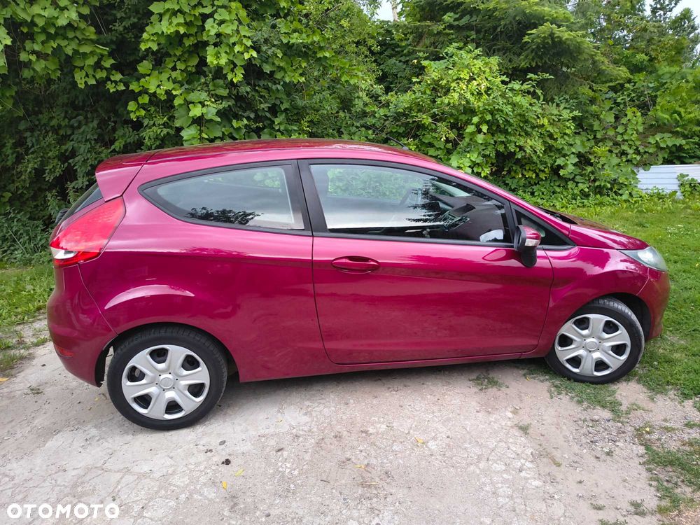 Ford Fiesta - 2