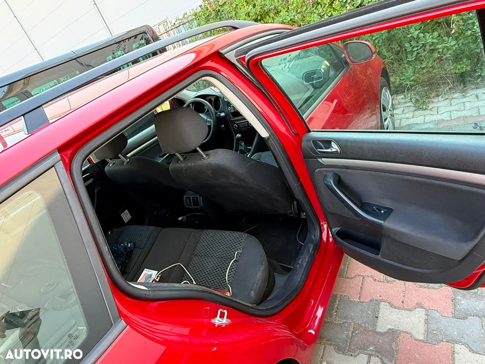 Volkswagen Golf - 3