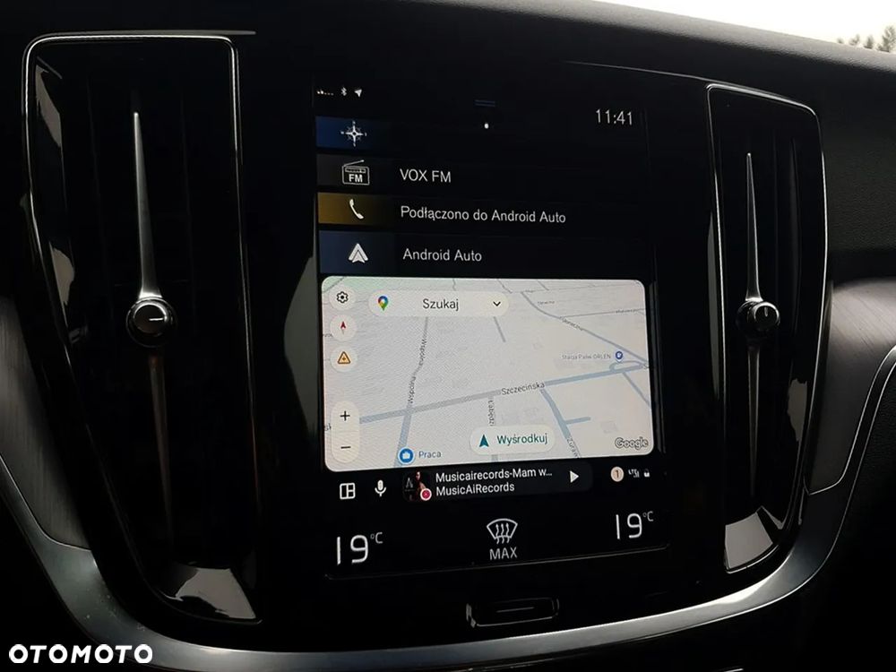 Volvo V60 B3 B DKG Momentum Pro - 20