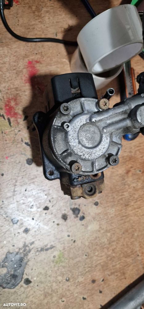 Pompa Inalta Skoda Vw Seat 1.6 tdi CAYC cod 03L130755AL - 4