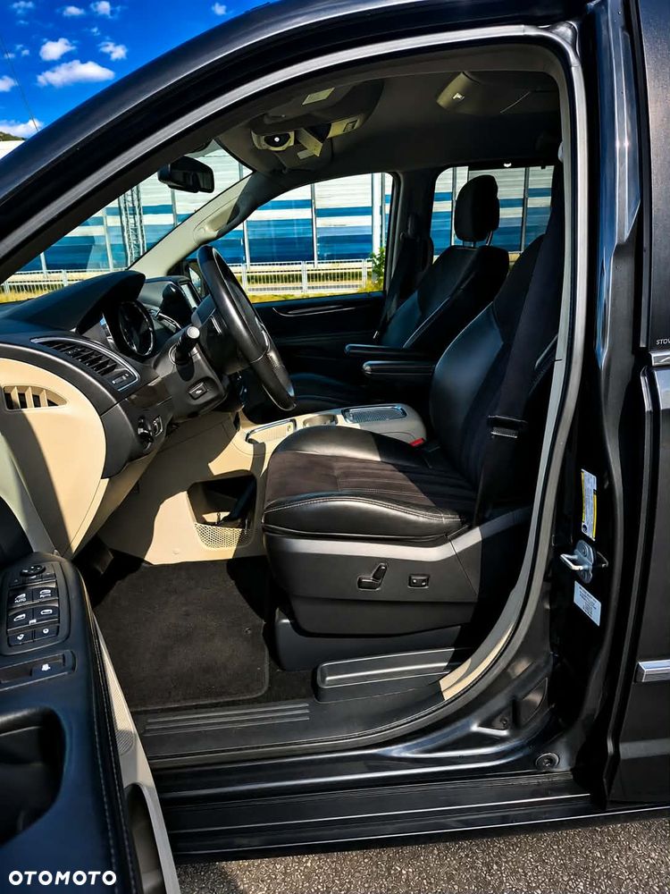 Lancia Voyager 2.8CRD Gold - 7
