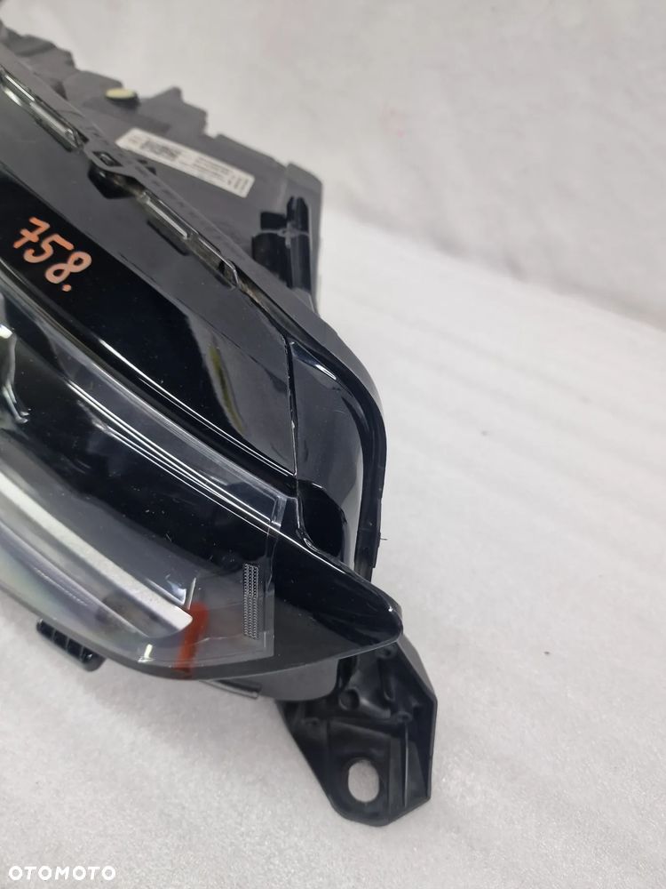 OPEL CORSA F 19- PRAWA ZWYKŁA LAMPA PRZEDNIA PRZÓD , NR 39162949 , NR AUKCJI LA758 - 5