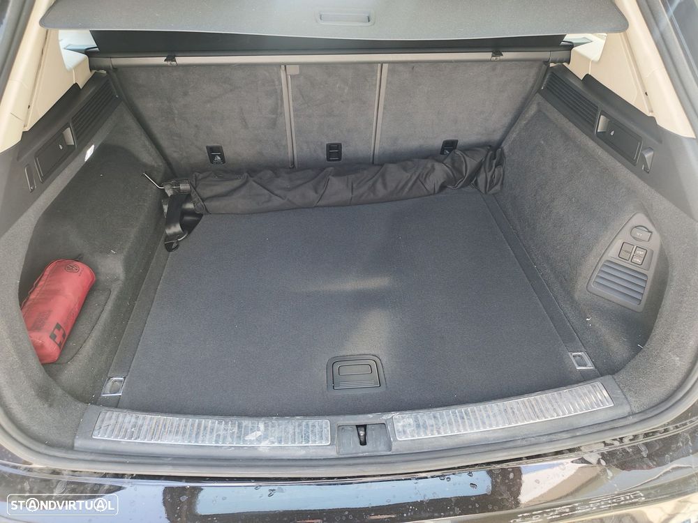 VW Touareg 3.0 TDI V6 Elegance Plus - 14