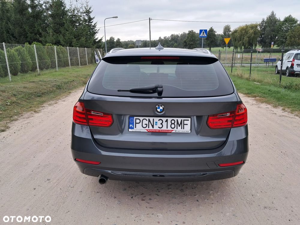 BMW Seria 3 320d Sport Line - 7
