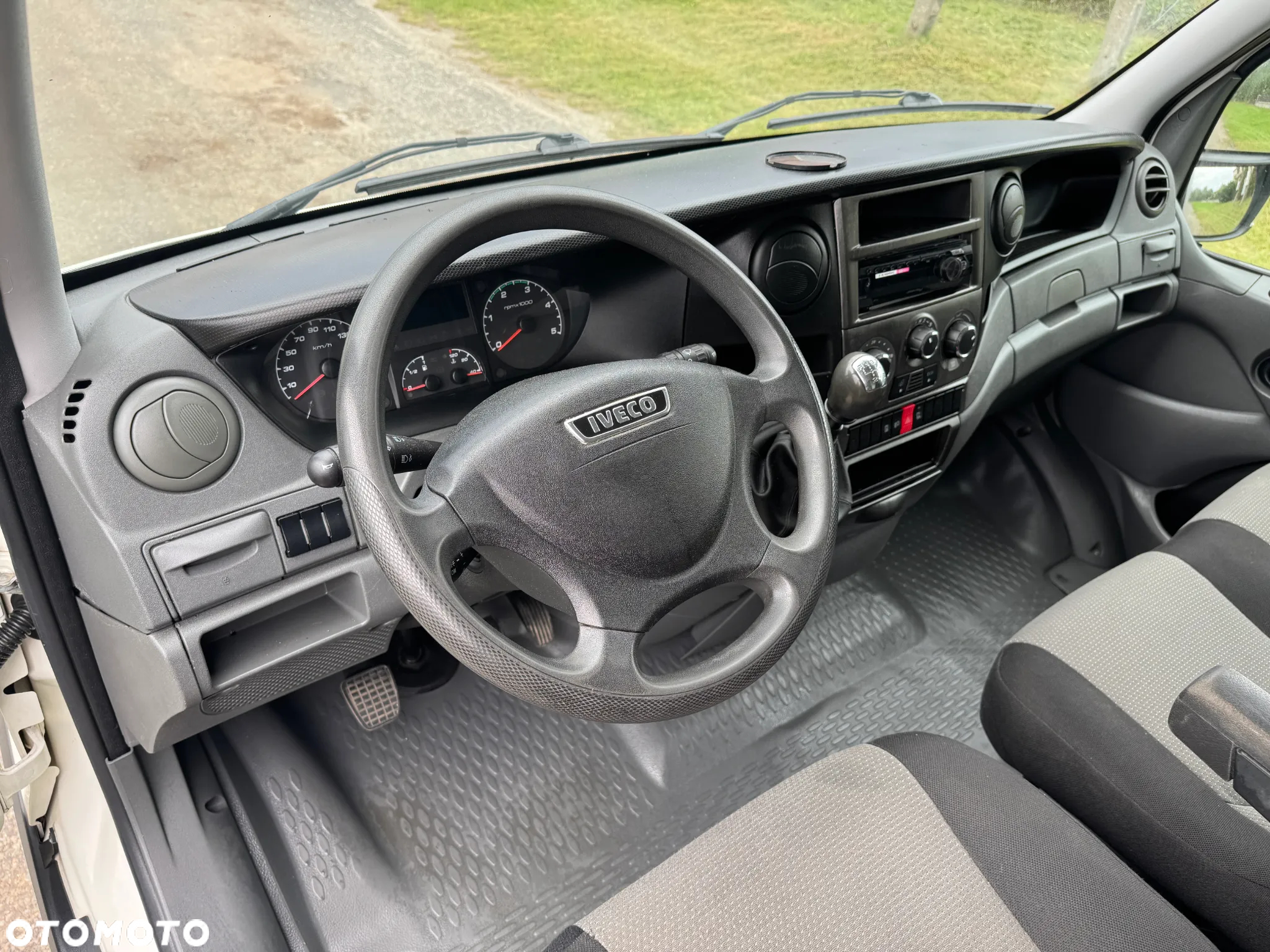 Iveco 35C15 * 3.0 / 150KM * Kontener / Rama * Koła bliźniacze * Rozstaw osi: 4.1m * - 23