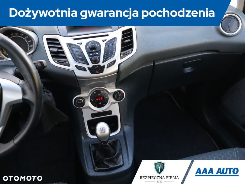 Ford Fiesta - 9