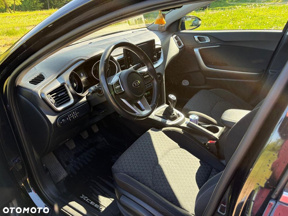 Kia XCeed 1.5 T-GDI L Business Line - 7