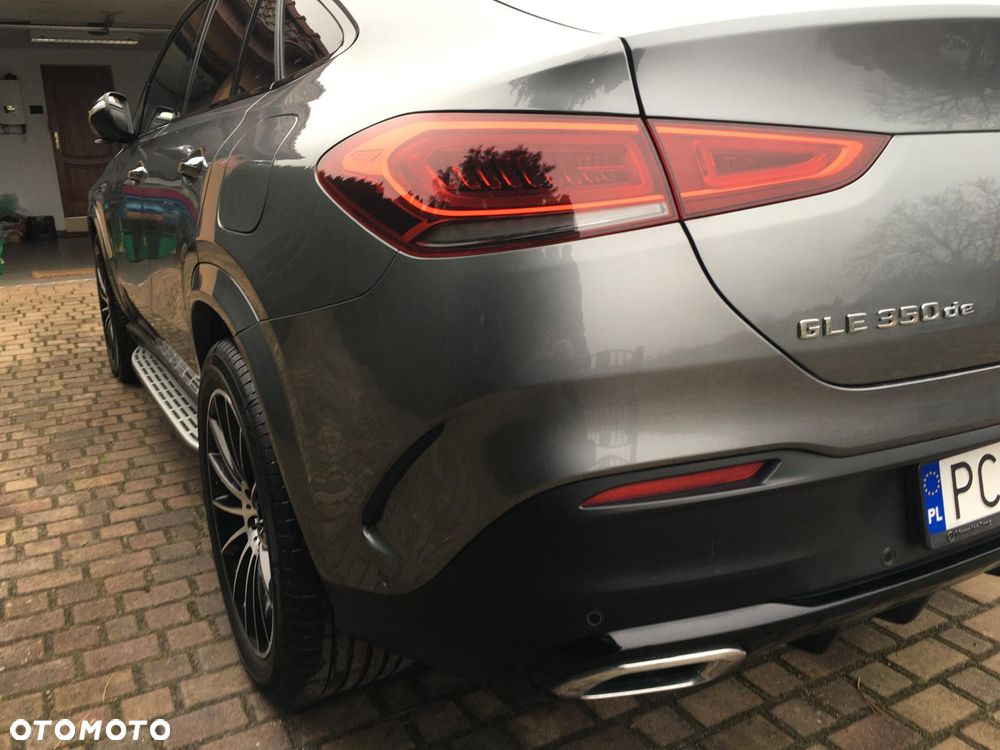 Mercedes-Benz GLE 350 e 4Matic 9G-TRONIC AMG Line - 11