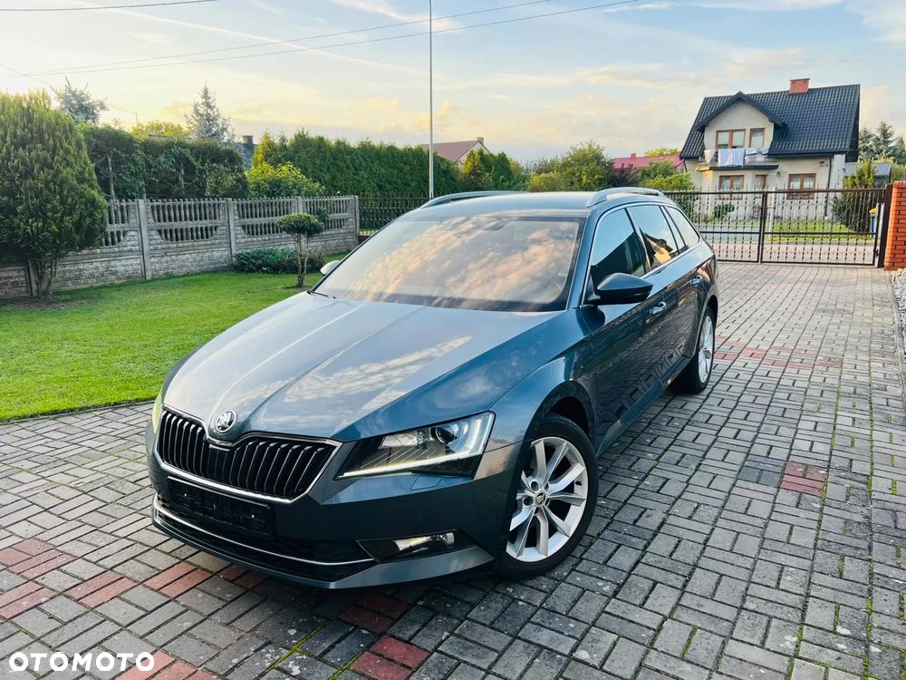 Skoda Superb 1.5 TSI DSG Sportline - 3