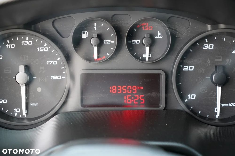 Iveco DAILY 35-160 / CHŁODNIA / AGREGAT CARRIER / BLIŹNIAK / SPROWADZONY - 37