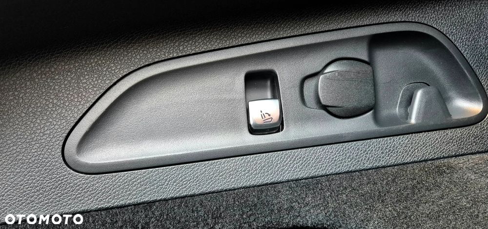 Mercedes-Benz GLC Coupe 300 4-Matic - 38