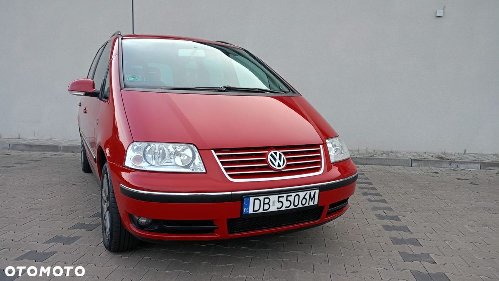 Volkswagen Sharan 1.8T Basis - 2