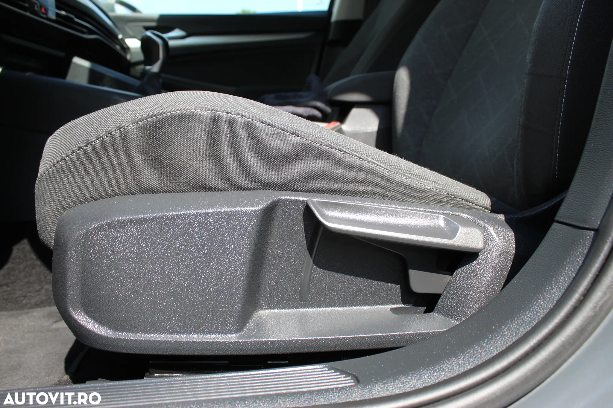 Volkswagen Golf 1.5 TSI ACT Life - 21