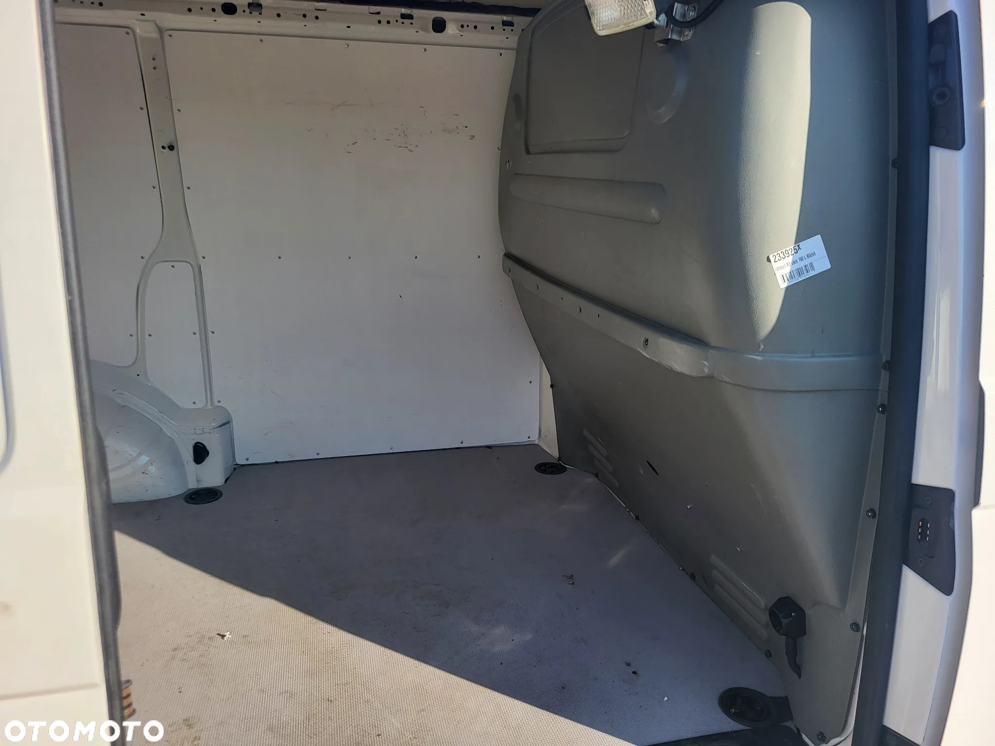 Volkswagen Transporter - 34