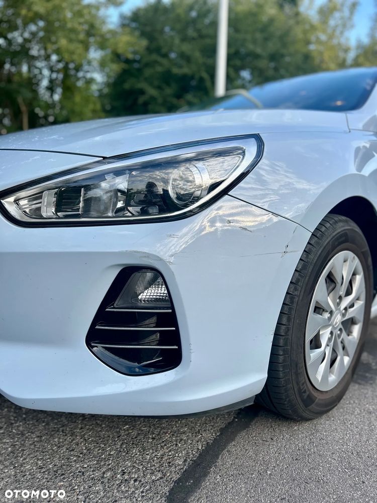 Hyundai i30 1.4 Classic + - 26