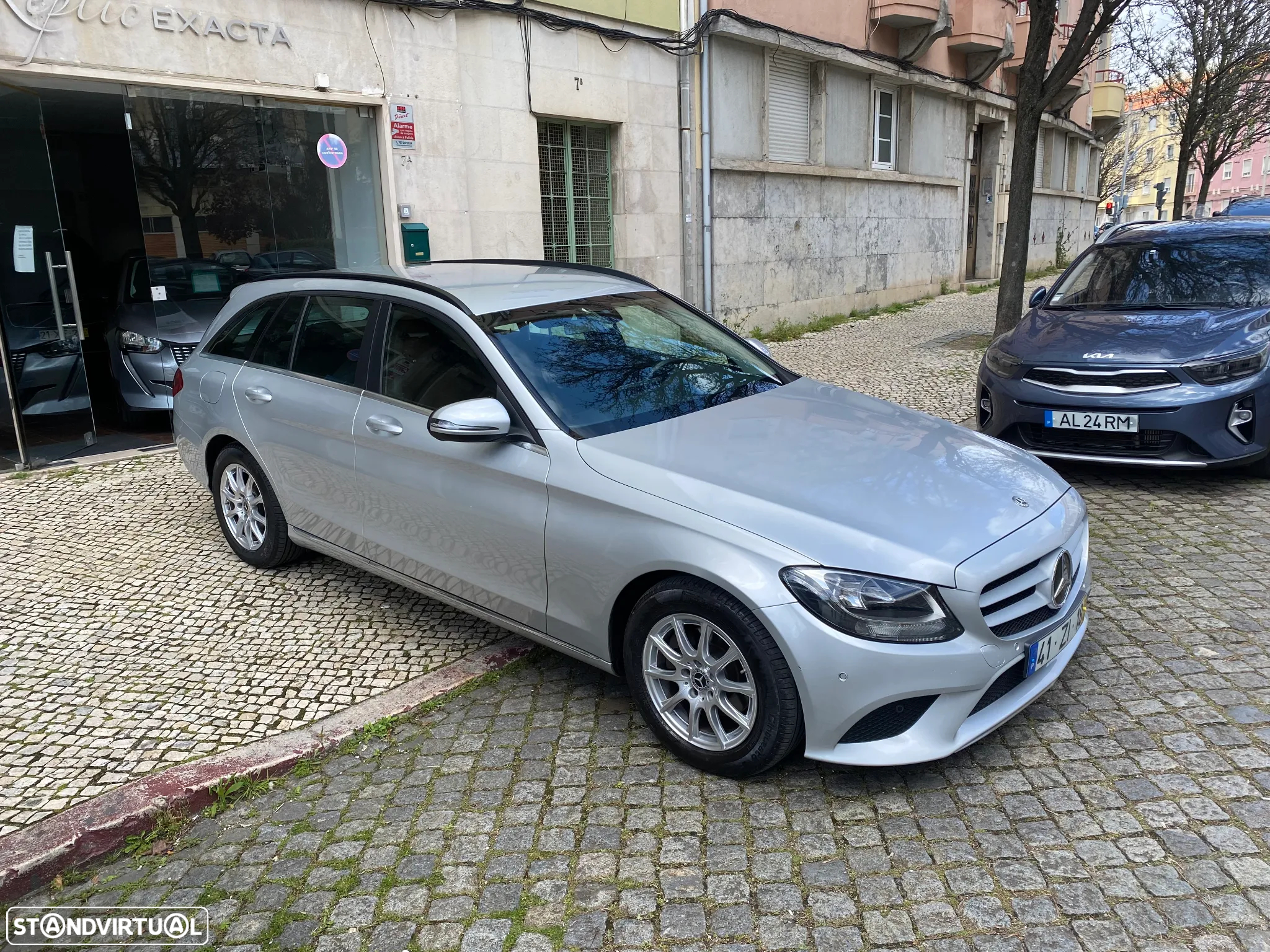Mercedes-Benz C 200 - 11