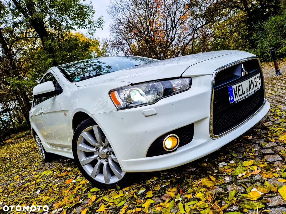 Mitsubishi Lancer 1.8 Instyle NAVI - 2