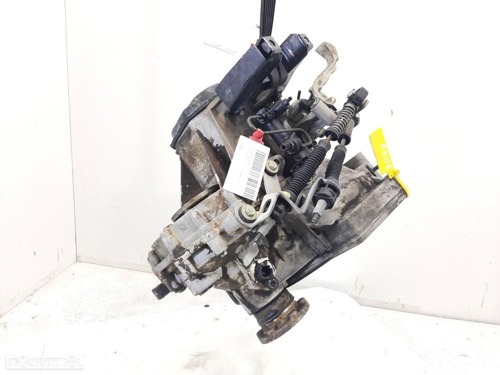 CAIXA VELOCIDADES VOLKSWAGEN POLO 2006 -HCS - 2