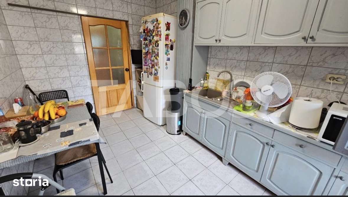 Apartament cu 4 camere decomandate de vanzare in Manastur — fotografia 1