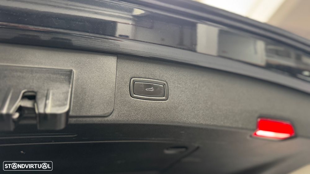 Porsche Cayenne Turbo - 12