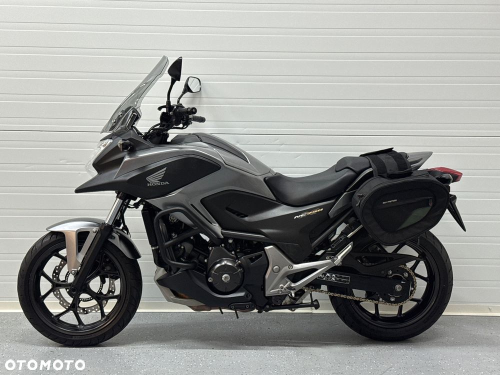 Honda NC - 24