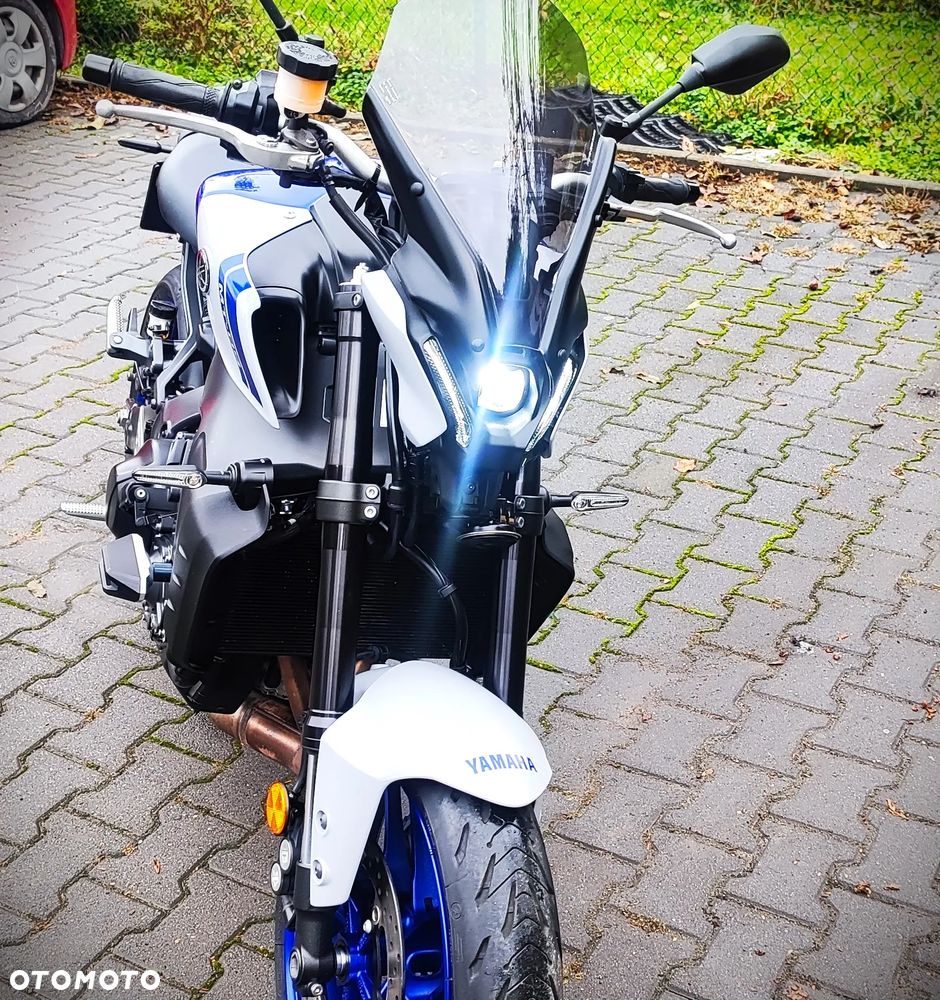 Yamaha MT - 7
