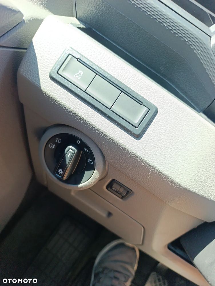 Volkswagen Transporter - 12