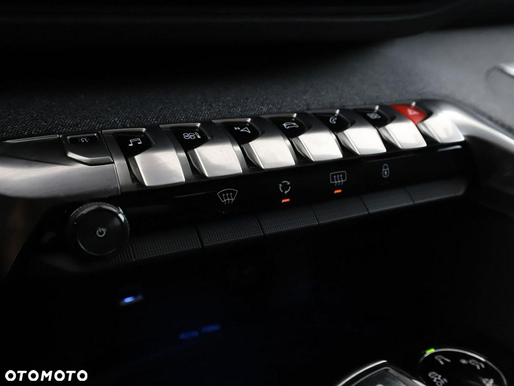 Peugeot 5008 PureTech 130 EAT8 Stop & Start Allure Business-Paket - 29