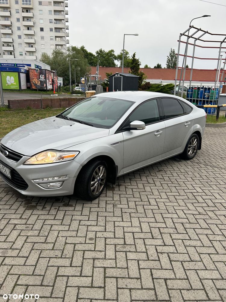 Ford Mondeo 1.6 T Ghia - 2