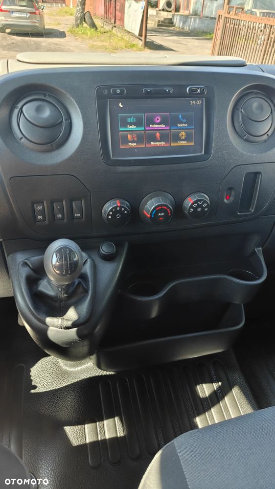 Renault Master  brygadowka 7 osób hak 3,5t klima nawigacja tempomat - 20