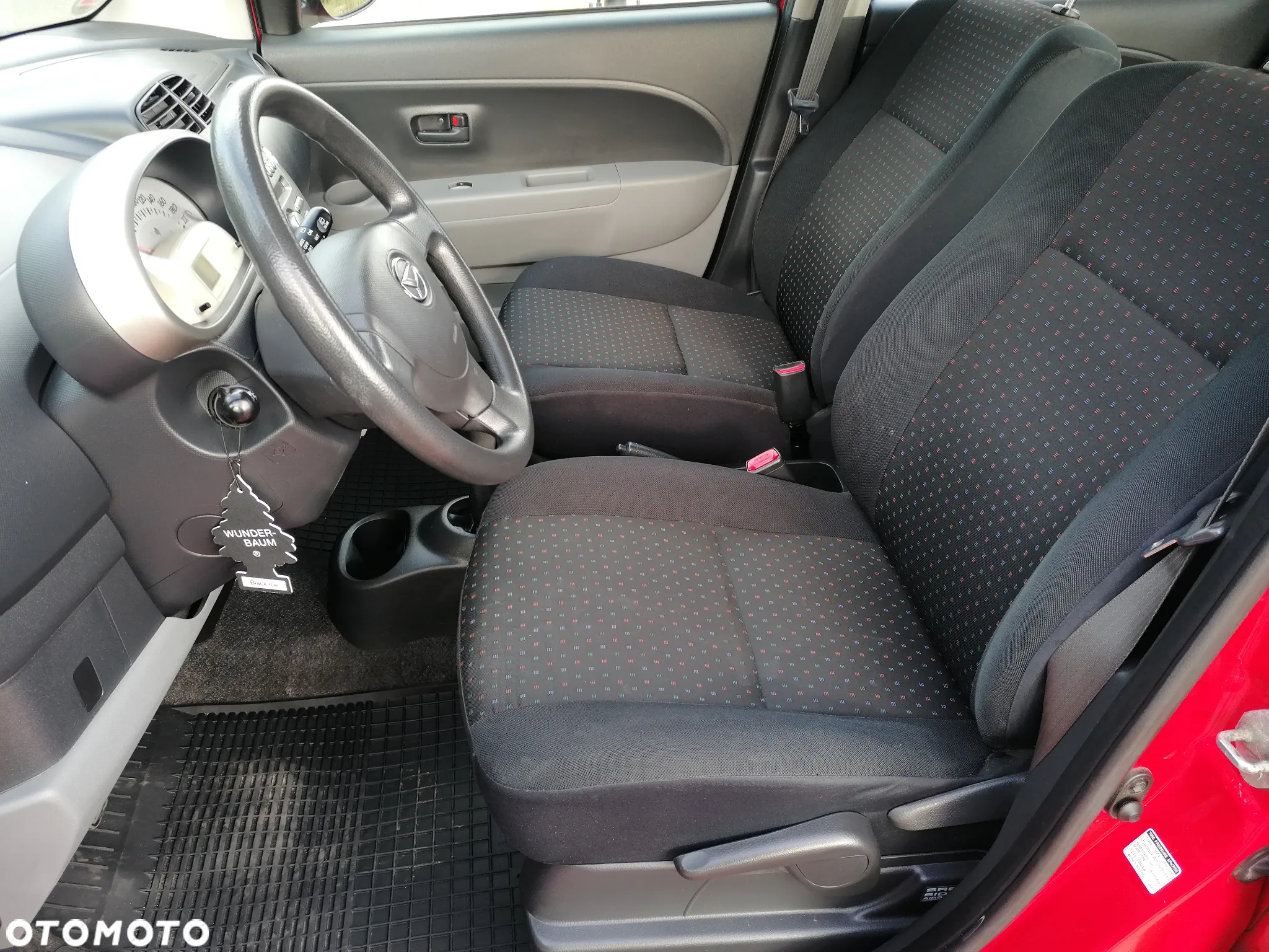 Daihatsu Sirion 1.0 - 16