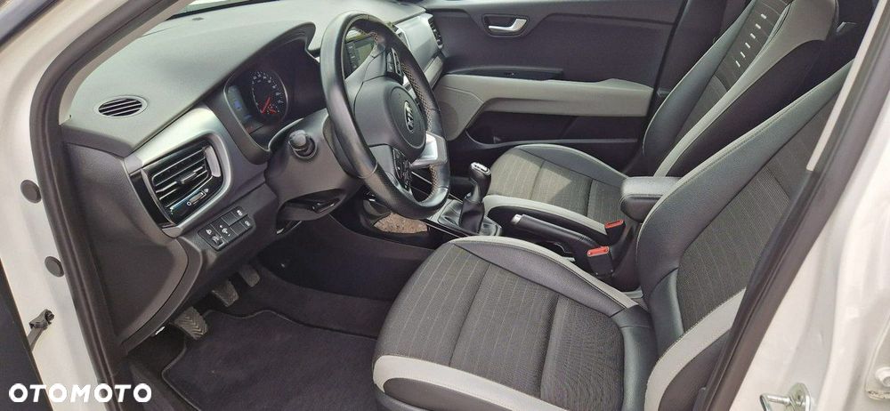 Kia Stonic - 18