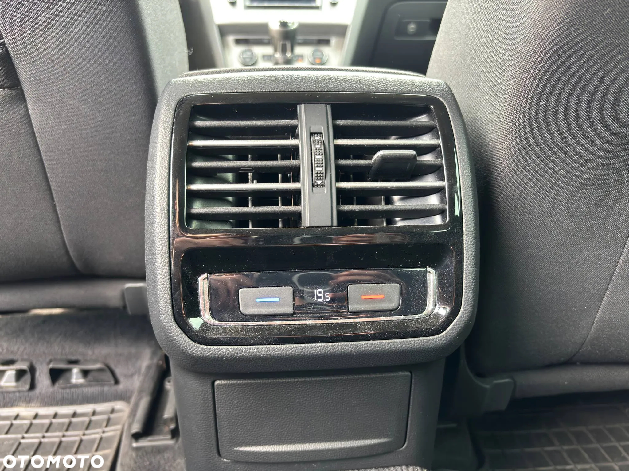 Volkswagen Passat 1.8 TSI BMT Comfortline - 17