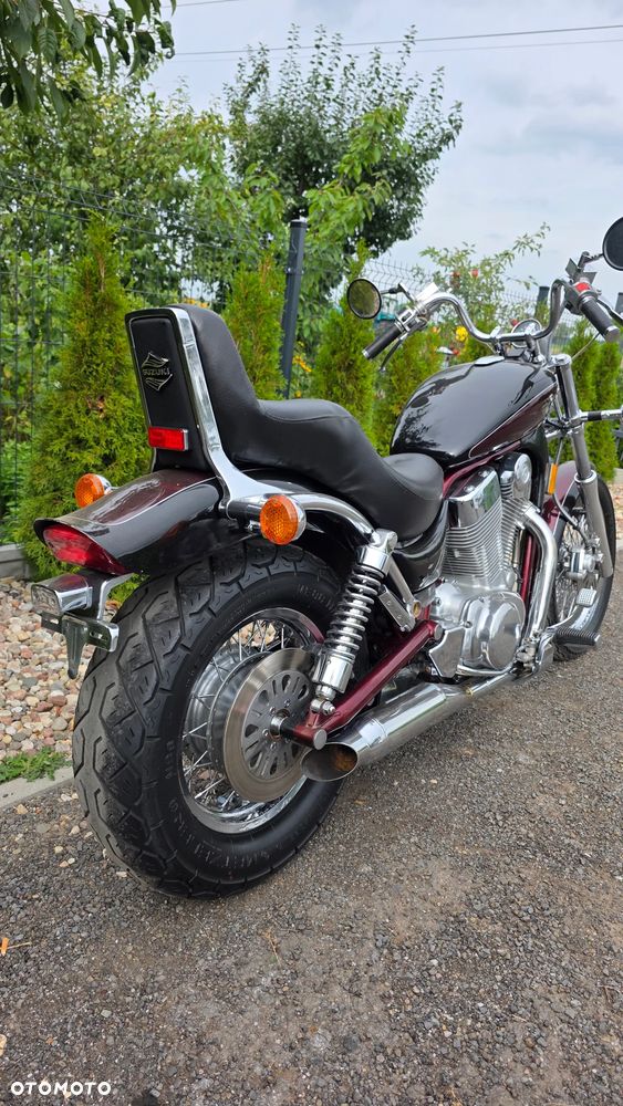 Suzuki Intruder - 7