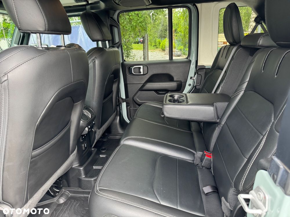 Jeep Wrangler Unlimited 2.0 Turbo PHEV 4xe Sahara - 33