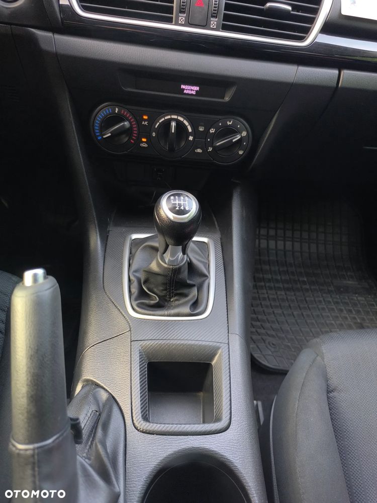 Mazda 3 1.5 Skygo - 28