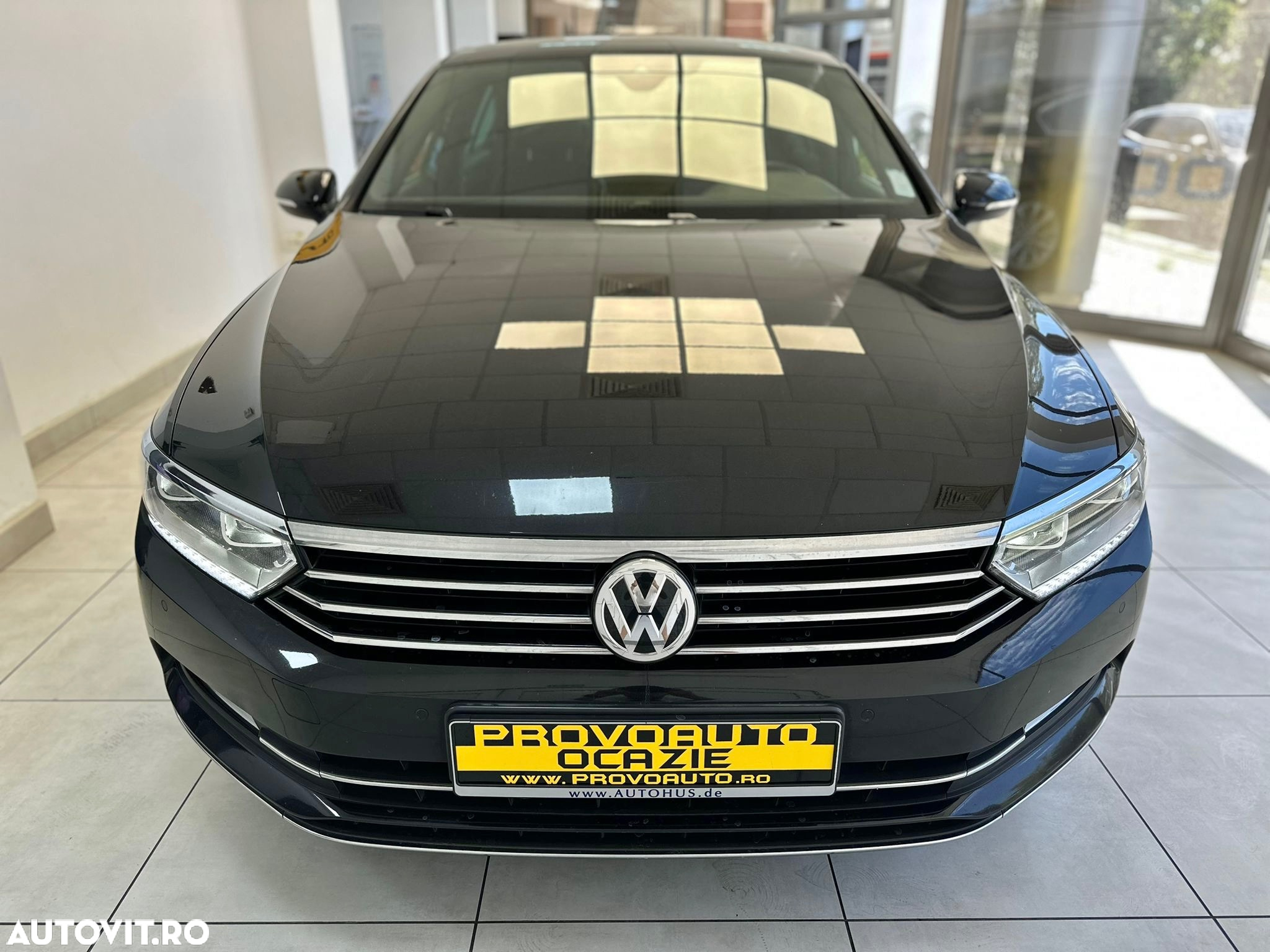 Volkswagen Passat Variant 2.0 TDI DSG Highline - 13