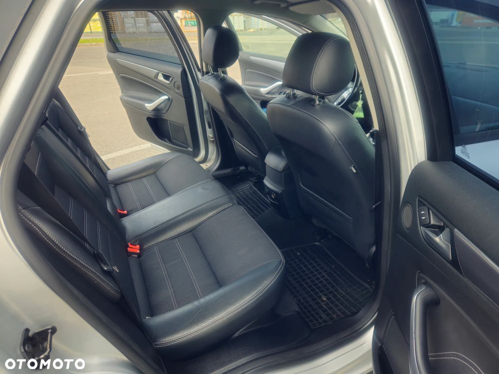 Ford Mondeo - 8