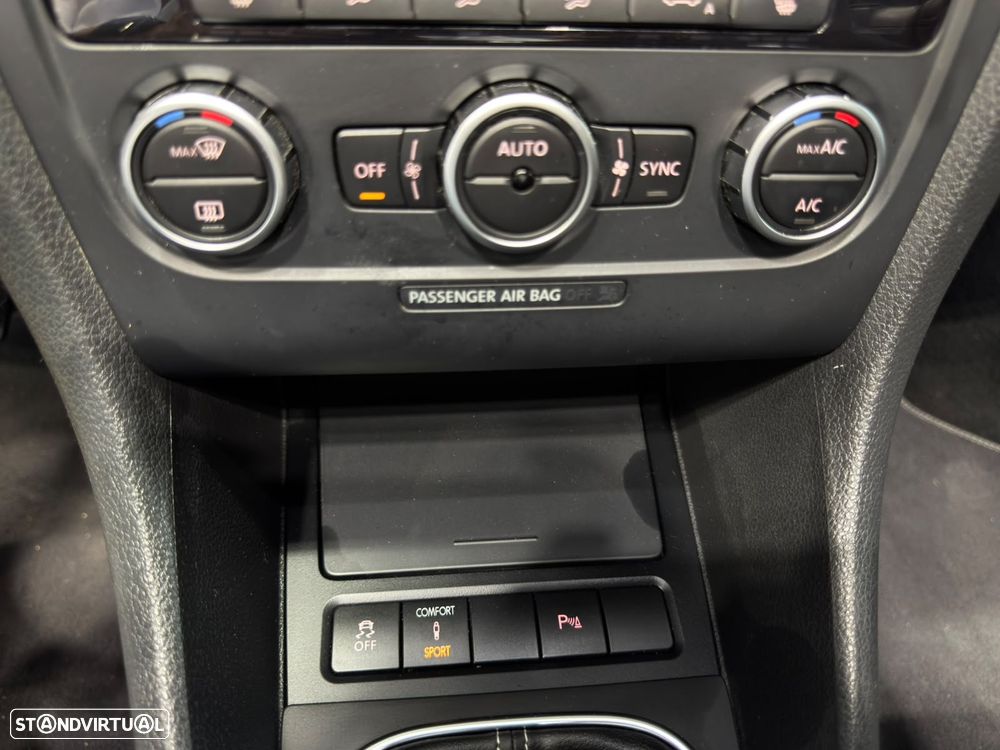 VW Golf Cabriolet 1.4 TSI Lounge - 21