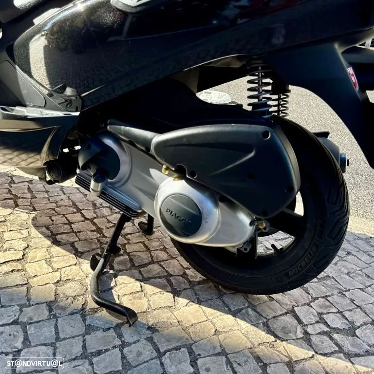 Piaggio XEvo X7 - 21