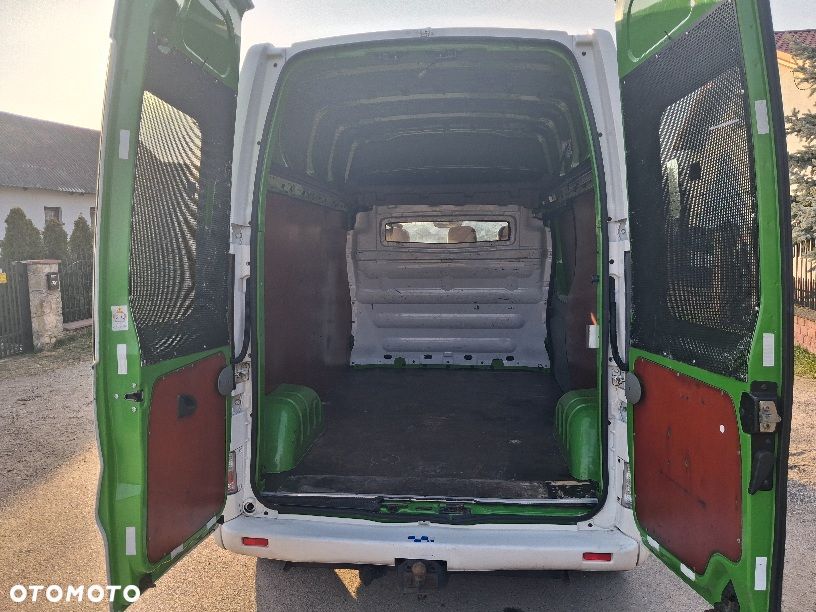 Renault Trafic - 10