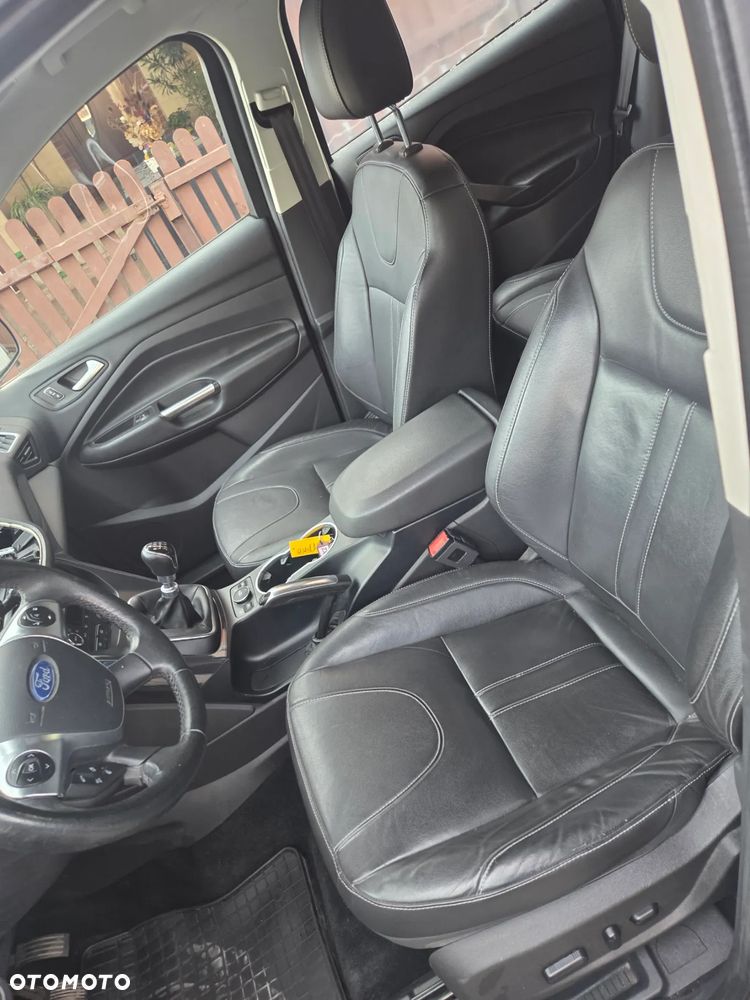 Ford Kuga 2.0 TDCi 4x4 Individual - 6