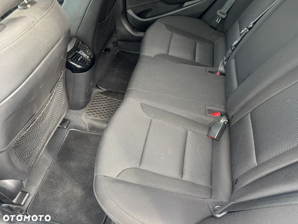 Hyundai i40 1.6 Comfort - 12