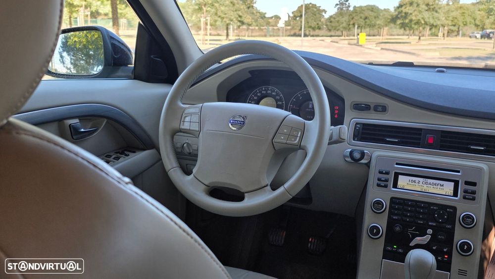 Volvo V70 2.0 D Summum - 13