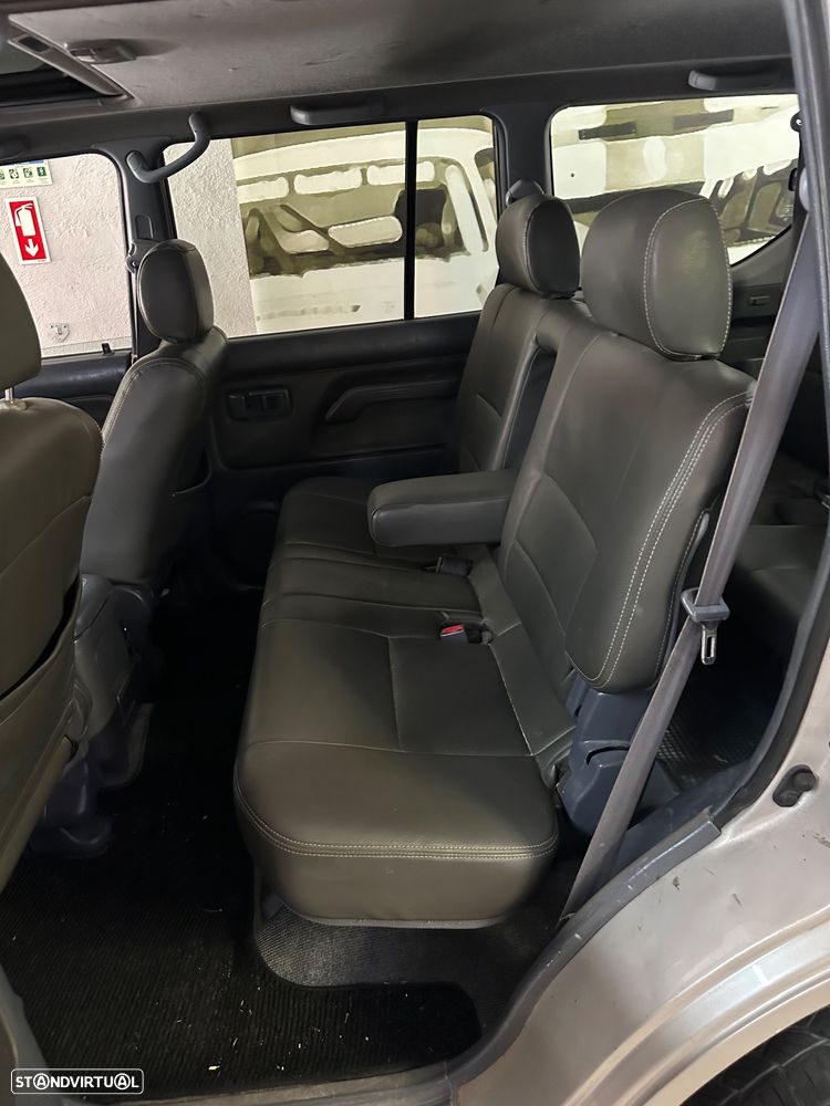 Toyota Land Cruiser - 10